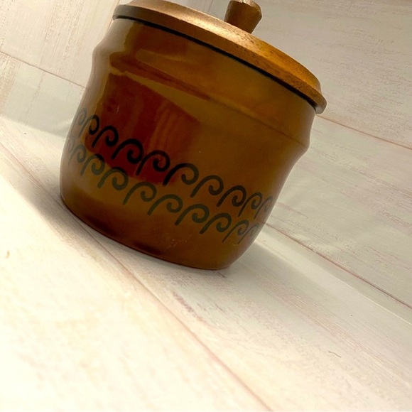 Vintage Japanese Stoneware Small brown Crock with wooden Lid Sugar Bowl - Picture 5 of 9
